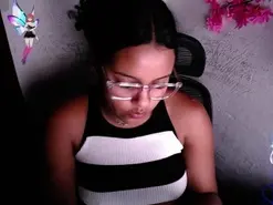 Amateur Adult Webcams of chleo_rosse