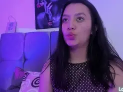 Amateur Live Sex Cam of Skay_wish