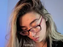 Amateur Free Live Porn of carol_blonde