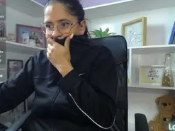 Amateur Watch Live Sex Cams of chantal_adams0