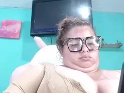 Amateur Sex Cam of lexxy_bbw_