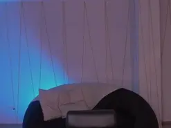 Amateur Live Porn of MaddisonLowe