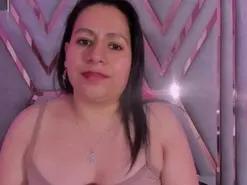 Amateur Live Porn of adri_rivera