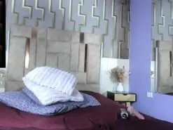 Amateur Adult Webcams of adhara_ruiz