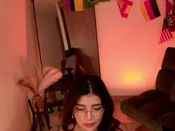 Amateur Free Live Porn of LisaMonroe
