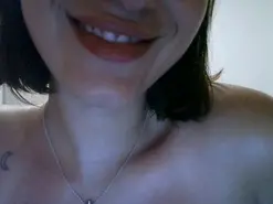 Amateur Live Sex Cam of Eme_25