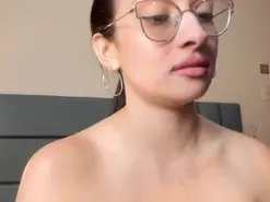 Amateur Adult Video Chat of AndraCyrus