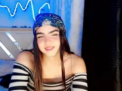 Amateur Free Live Porn of LunaGill_