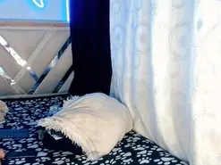 Amateur Nude Webcam of LunaGill_
