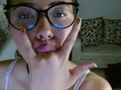 Amateur Live Sex of kitty_cute21