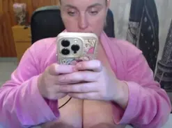 Amateur Nude Webcam of imthinkaboutu