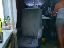 Amateur Nude Webcam of NaughtyMom