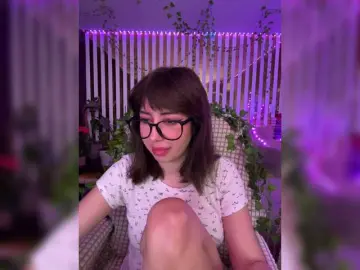 Bongacams Watch Live Sex Cams of MiaLiaHot