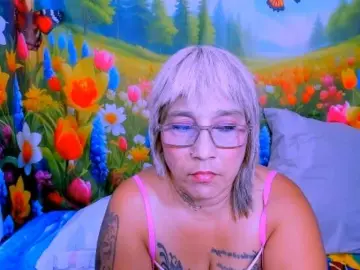 Bongacams Sex Cam of indianroxy