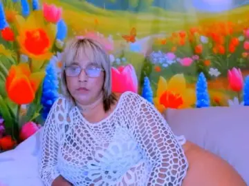 Bongacams Free Porn Cam of indianroxy