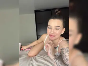 Bongacams Watch Live Sex Cams of EvaDesire