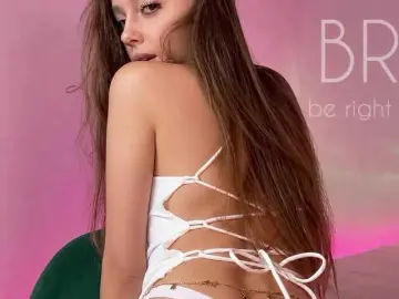 Bongacams Free Porn Cam of MaybeBabeTV
