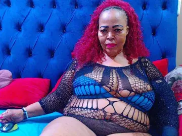 Bongacams Free Live Porn of Ebonycandy10