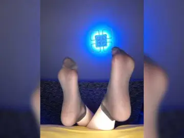 Bongacams Adult Video Chat of Kira-Feet