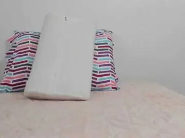 Bongacams Watch Live Sex Cams of KaritooKiss