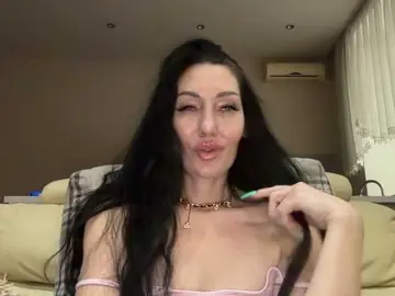 Bongacams Free Live Porn of KorolevaQween000