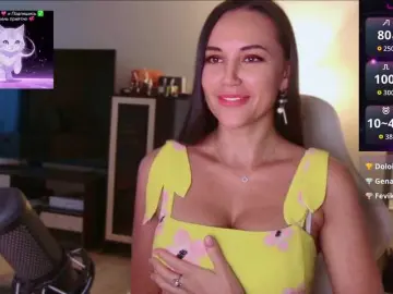Bongacams Live Sex of QWEENII