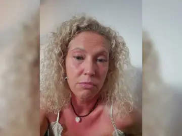 Bongacams Sex Chat of MoonKitten