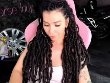 Bongacams Live Sex of -BABAYAGA-