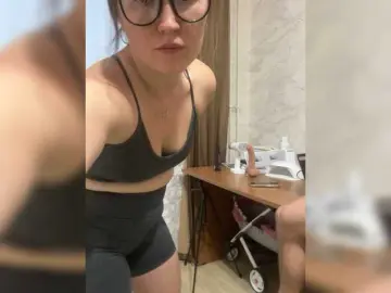 Bongacams Watch Live Sex Cams of RUS577643