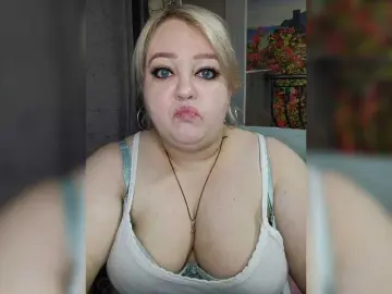 Bongacams Nude Webcam of Cute-Baby