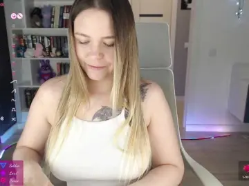 Bongacams Watch Live Sex Cams of EmmaBryan