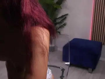 Bongacams Free Porn Cam of RaveBunny