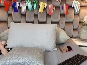 Bongacams Free Porn Cam of JeenSexy