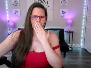 Bongacams Watch Live Sex Cams of Milf-Samie