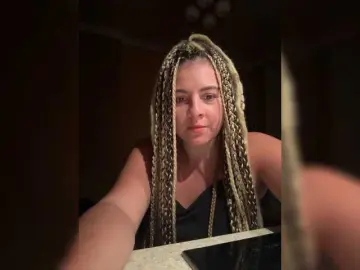 Bongacams Watch Live Sex Cams of ProseccoMood