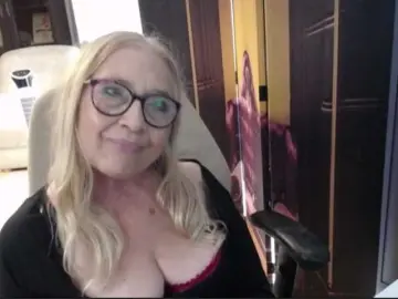 Bongacams Free Live Porn of BlondeSofia