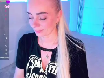 Bongacams Free Live Porn of Dashulakiss1