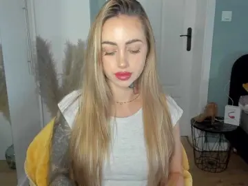 Bongacams Nude Webcam of SEXYcoralie