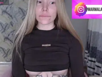 Bongacams Sex Cam of Foxymoxy19