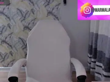 Bongacams Sex Cam of Foxymoxy19
