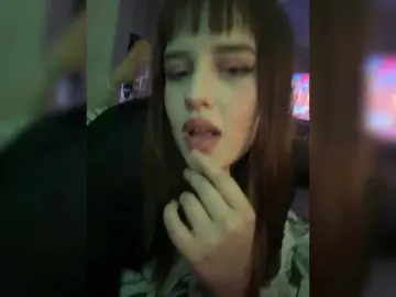 Bongacams Live Sex Cam of L0lly-D0lly