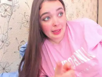 Bongacams Nude Webcam of Alicenextdoor