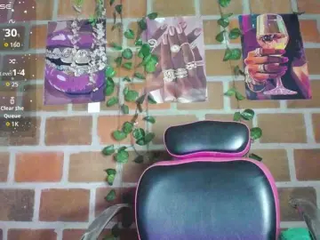 Bongacams Free Porn Cam of ROOSGONZALEX