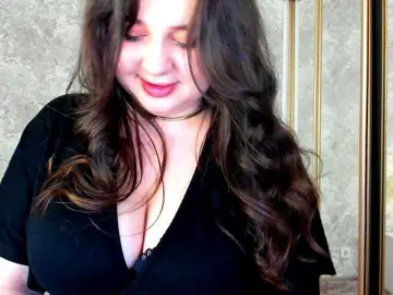 Bongacams Live Sex Cam of MaddyCroft