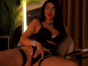 Bongacams Nude Webcam of BrainyBelle