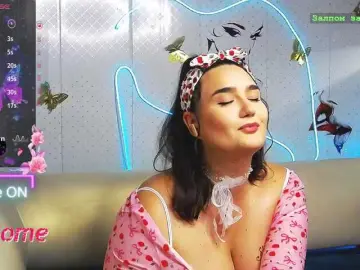 Bongacams Watch Live Sex Cams of WickedButShy