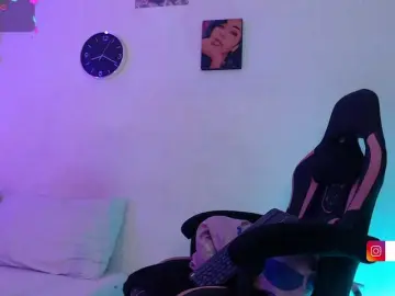 Bongacams Free Porn Cam of alaiasweet
