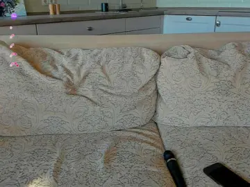Bongacams Live Sex Cam of UwuFlower
