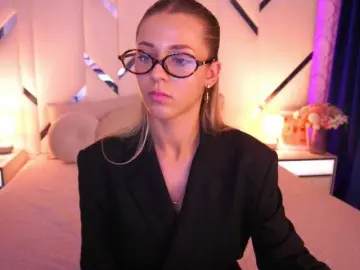 Bongacams Private Sex Chat of LoveeDove