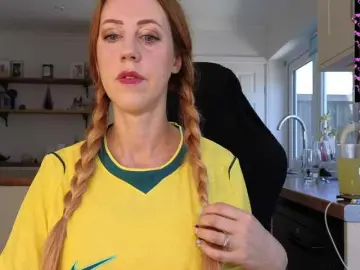 Bongacams Best live sex cam show of stripmequick
